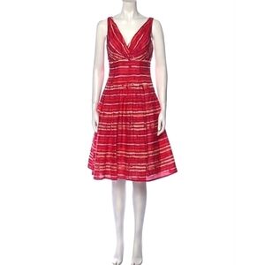 CARMEN MARC VALVO Silk Knee-Length Dress size 4